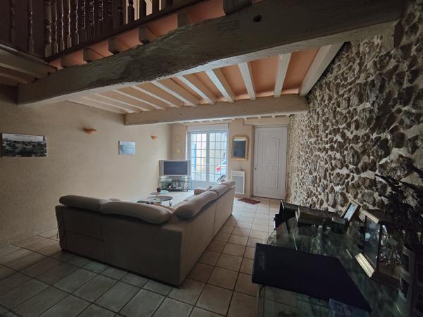 Roquefort (40120) Charmante maison avec cour en viager occupé