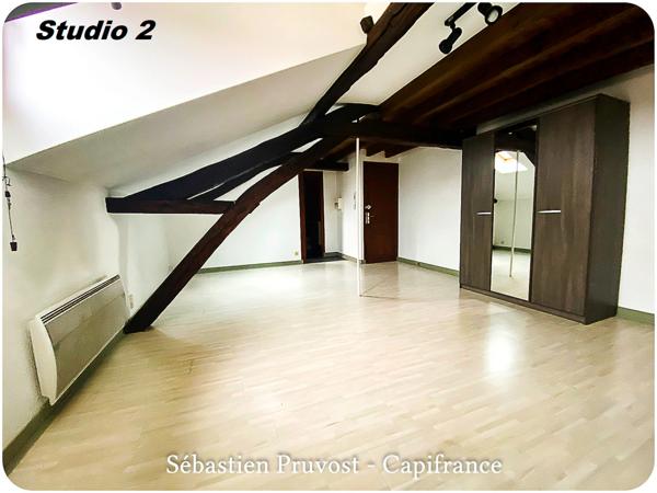 Immeuble à vendre PERIGUEUX (24), immeuble de rapport, un F3, deux F2, deux studios et un bureau.