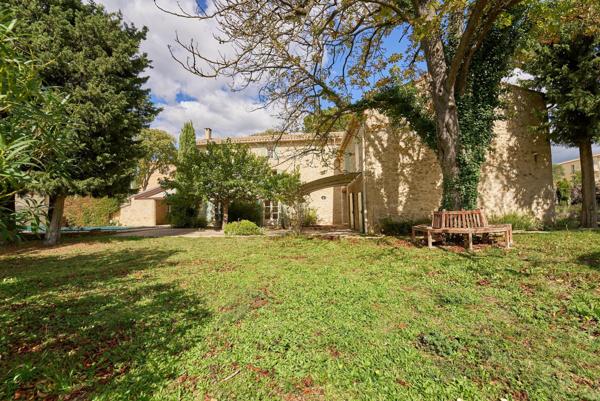 Vente Mas Uzès 8 Pièces 290 m²