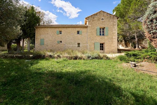 Vente Mas Uzès 8 Pièces 290 m²