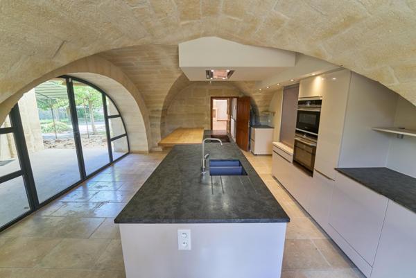 Vente Mas Uzès 8 Pièces 290 m²