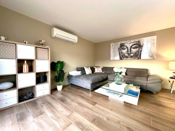 SUPERBE 3 PIECES PROCHE CENTRE VILLE ENTIEREMENT RENOVE DANS RESIDENCE AVEC PISCINE