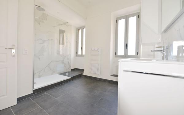Appartement à vendre    4 pièces • 86,24 m2 Grasse