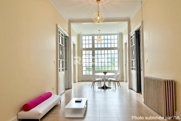 Orléans (45000) ORLEANS (45) – Centre / Cathédrale – Foncier sur 3 niveaux 360 m² /sol - Investisseurs