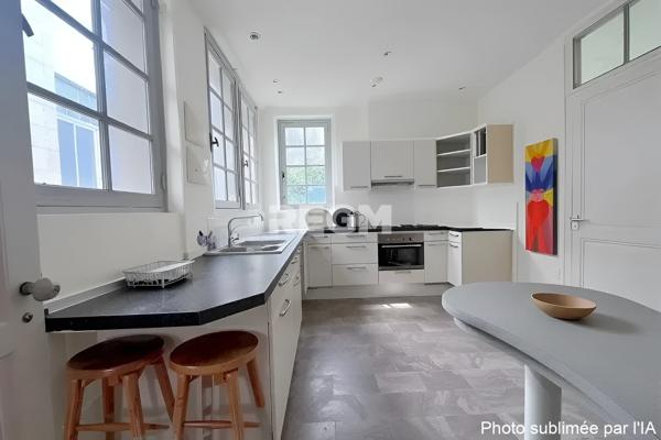 Orléans (45000) ORLEANS (45) – Centre / Cathédrale – Foncier sur 3 niveaux 360 m² /sol - Investisseurs