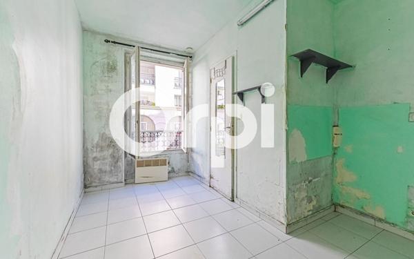 Appartement à vendre    1 pièce • 12,54 m2 Paris 11