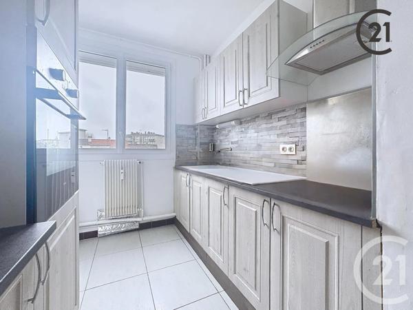 Appartement T2 à vendre  2 pièces - 46 m 2   TROYES  - 10