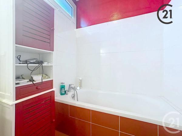 Appartement T2 à vendre  2 pièces - 46 m 2   TROYES  - 10