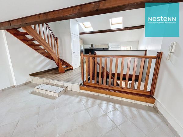 Maison de ville lumineuse avec cour privée et stationnement ! idéal pour famille - Montbrison