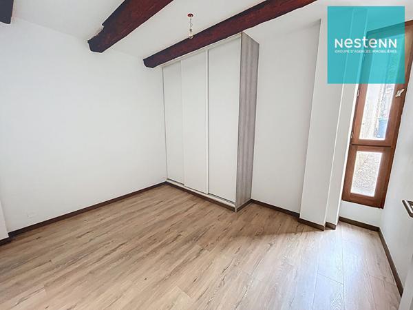 Maison de ville lumineuse avec cour privée et stationnement ! idéal pour famille - Montbrison