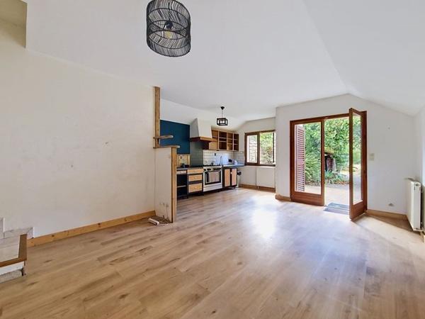 Maison à vendre 185 000 € Les Mureaux 4 p 73,7 m² DPE F