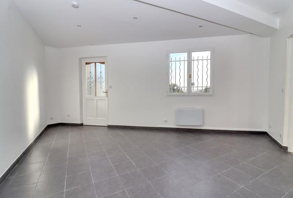 Location local commercial Conflans-Sainte-Honorine - 85 m² - 1 600 €/mois