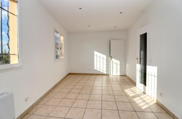 Location local commercial Conflans-Sainte-Honorine - 85 m² - 1 600 €/mois