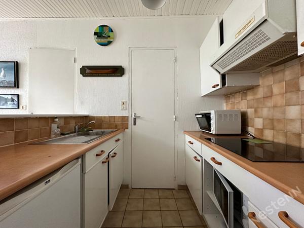 QUIBERON - Maison de pêcheur en pierre de 47 m² au sol à vendre à 500 mètres de Port-Haliguen