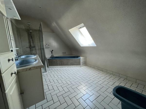 Maison à vendre à Châteaugiron en Ille-et-Vilaine (35410), ref : VM2422-35018