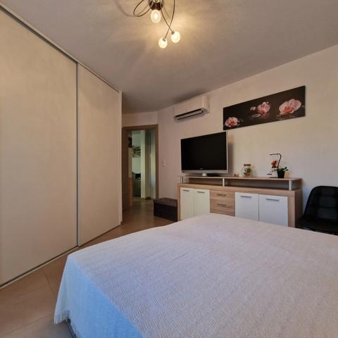 Dpt Corse (20), à vendre PROPRIANO CENTRE, appartement de plain pied type 2 au calme avec terrasse
