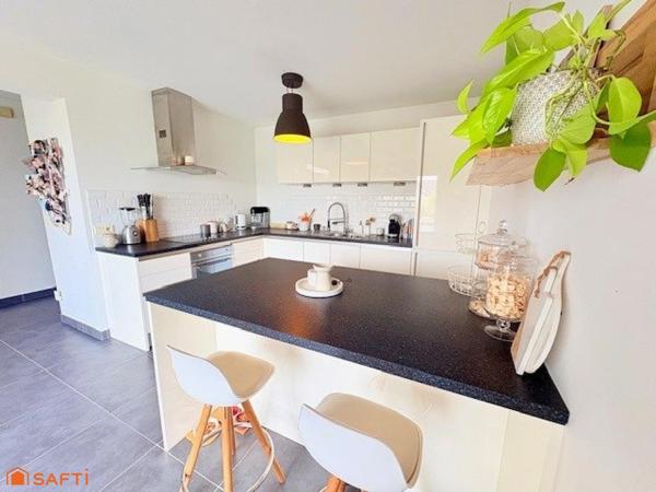 EN EXCLUSIVITÉ – Superbe pavillon individuel de 160 m² semi plain-pied à Saint-Amand-les-Eaux avec garage