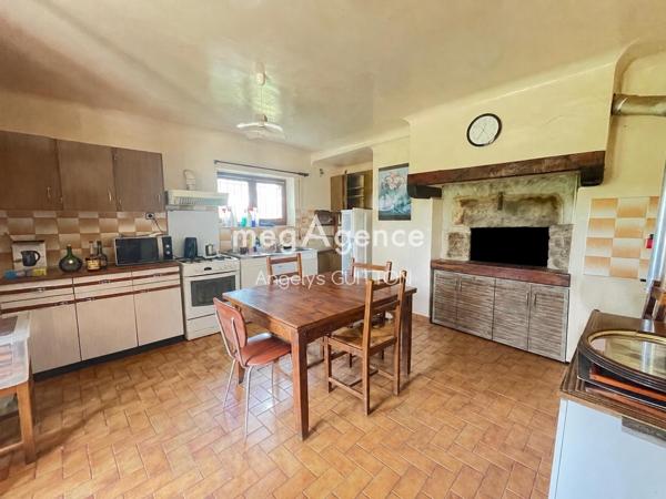 Maison à Beaumont-sur-Sarthe, 72170 - 4 pièces 94m²