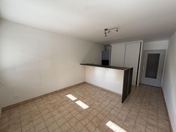 Appartement F2 - MONTROND LES BAINS