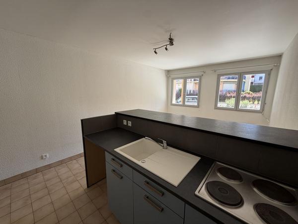 Appartement F2 - MONTROND LES BAINS