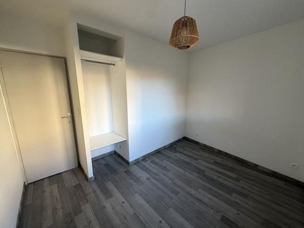 Appartement F2 - MONTROND LES BAINS