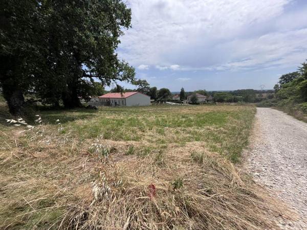 Terrain à vendre 33 000 € Saint-Junien 1332 m² DPE