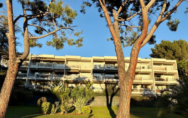 Appartement à vendre    2 pièces • 44,06 m2 Le Cannet