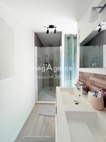 Maison à Cholet, 49300 - 5 pièces 94m²