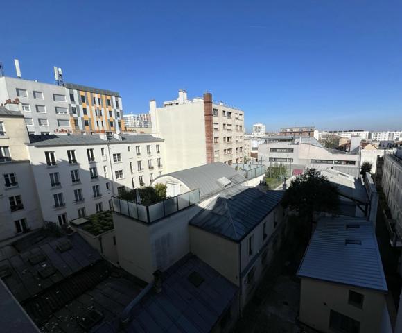 Appartement 3 pièces transformé en Grand Deux Pièces de 45 m² carrez à Télégraphe - PARIS 19ème