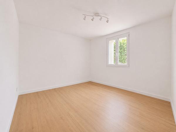 Immeuble 12 pièces 250 m2