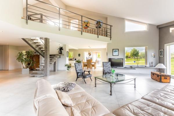 Vente Maison de luxe Vinça 6 Pièces 275 m²