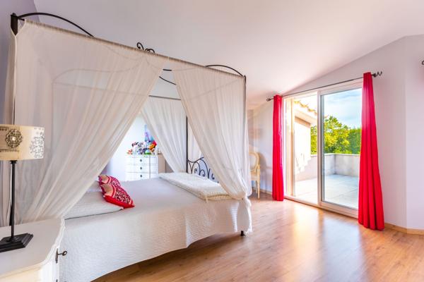 Vente Maison de luxe Vinça 6 Pièces 275 m²