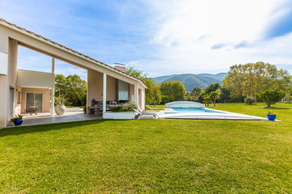 Vente Maison de luxe Vinça 6 Pièces 275 m²
