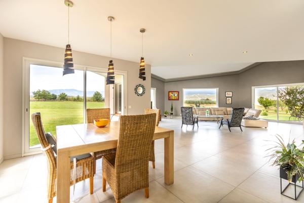 Vente Maison de luxe Vinça 6 Pièces 275 m²