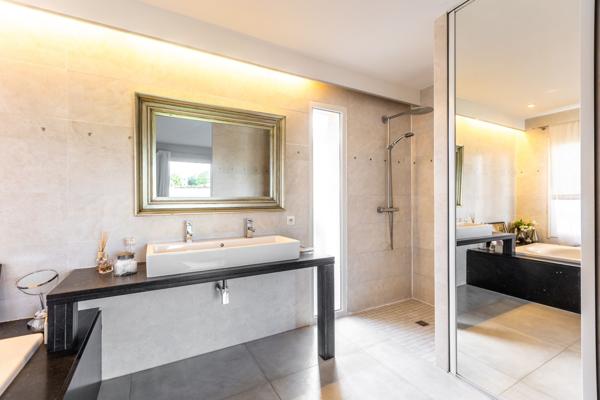 Vente Maison de luxe Vinça 6 Pièces 275 m²