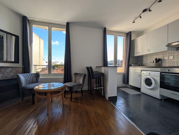 Appartement T1 à louer au dernier étage à Asnières-sur-Seine , Asnieres sur seine