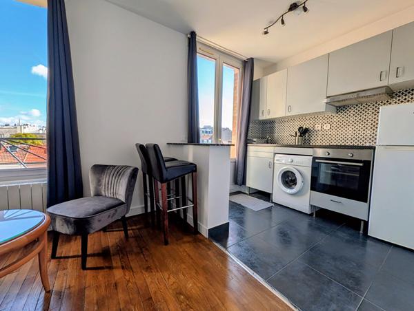 Appartement T1 à louer au dernier étage à Asnières-sur-Seine , Asnieres sur seine