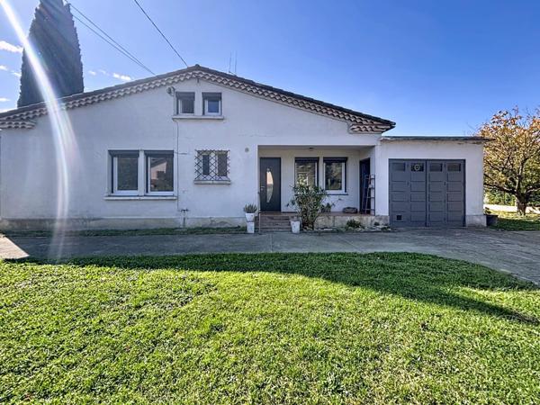 Superbe Maison  de 115 m² avec garage et parc arboré – Proche centre-ville