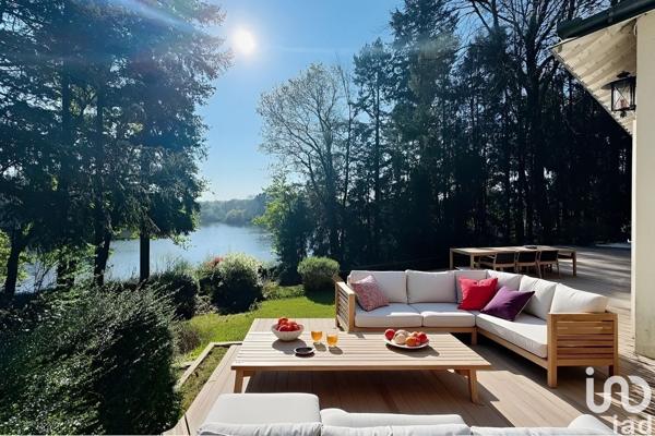 Maison à vendre 7 pièces 243 m² La Chapelle-sur-Erdre