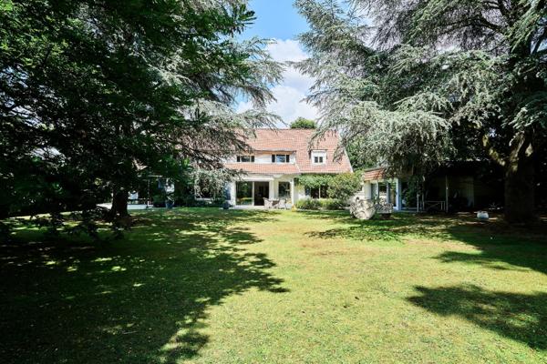 Vente Maison de luxe Marcq-en-Barœul 2 Pièces 361 m²