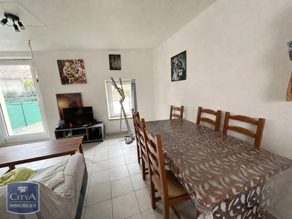 Maison à louer 3 pièces 36.37m² La Suze-sur-Sarthe (72210)