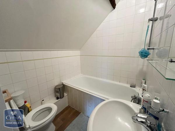 Maison à louer 3 pièces 36.37m² La Suze-sur-Sarthe (72210)