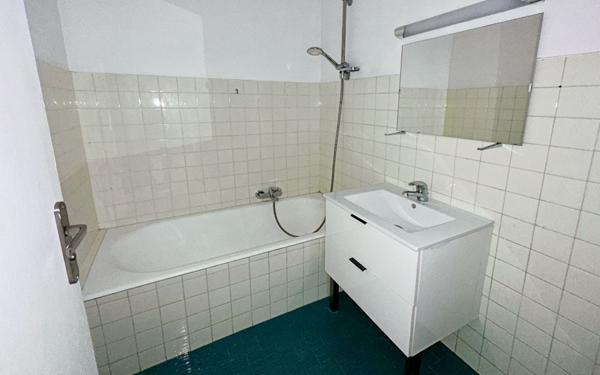 Appartement à louer    2 pièces •  Vallauris