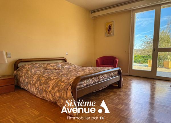 Maison 7 pièces 308.18 m2
