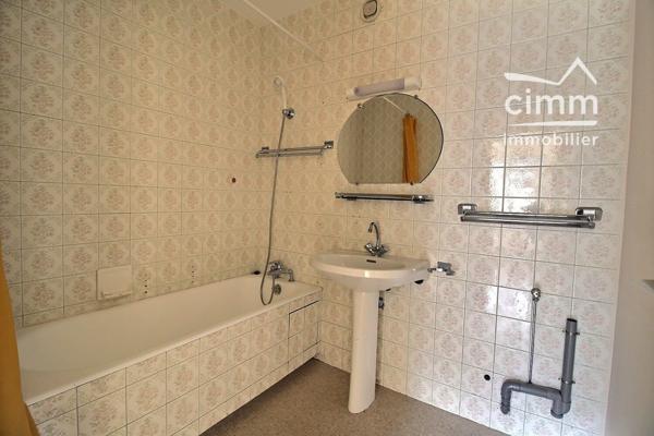 A VENDRE SALLANCHES CENTRE-VILLE (74700) APPARTEMENT 4 PIECES ET PLACE DE PARKING COUVERTE