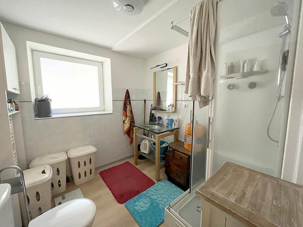 Immeuble à vendre    5 pièces •  Colroy-la-Roche