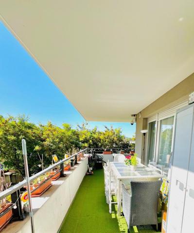 Appartement T4 de 83 m2 avec son balcon de 33 m2