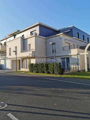 SAINT CYR SUR LOIRE, appartement  type III 62 m2, terrasse, garage