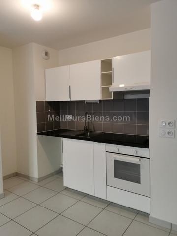 SAINT CYR SUR LOIRE, appartement  type III 62 m2, terrasse, garage