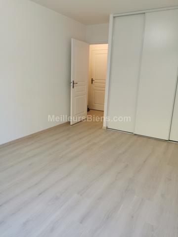 SAINT CYR SUR LOIRE, appartement  type III 62 m2, terrasse, garage